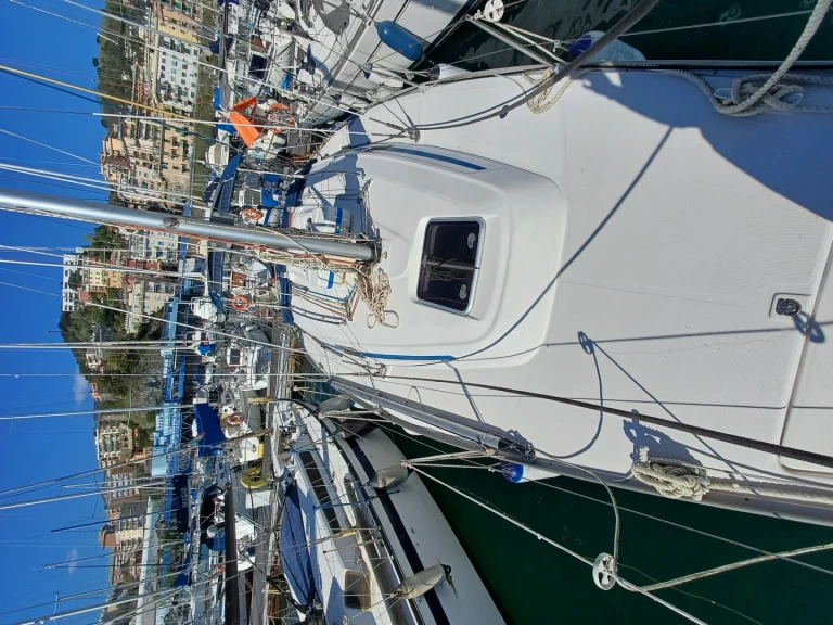 Segelbåt  för uthyrning Genova till det bästa priset 