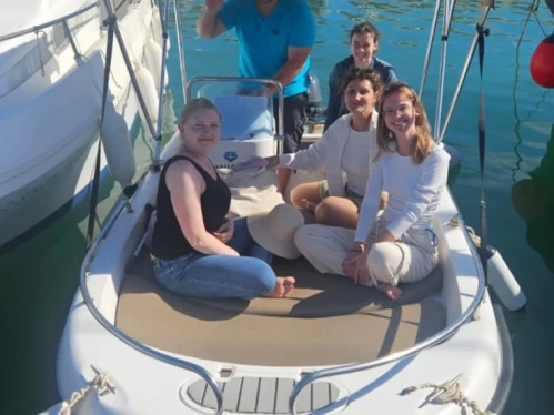 Båtuthyrning Astec 450  i Es Canutells på Samboat 