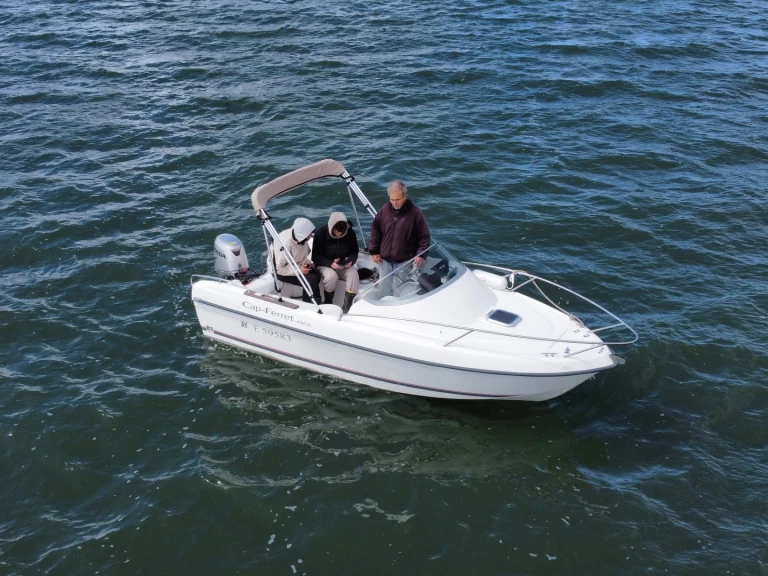 Båtuthyrning B2 Marine Cap Ferret 452 Cabin Cruiser i Sarzeau på Samboat 
