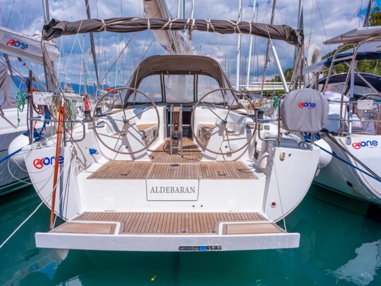 Hyra Segelbåt  med eller utan skeppare Hanse Fethiye 