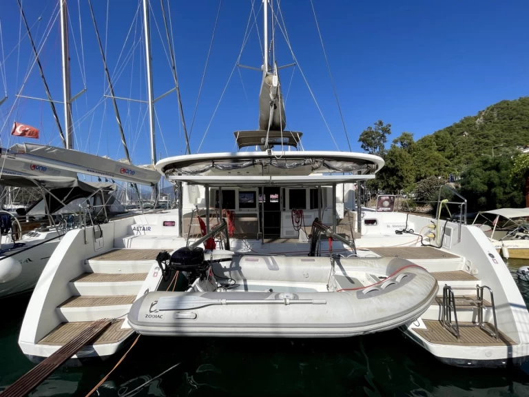 Hyra Katamaran  med eller utan skeppare Lagoon Fethiye 