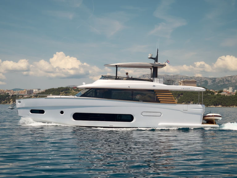 Båtuthyrning Azimut Azimut Magellano 66 i Podstrana på Samboat 