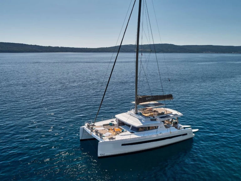 Uthyrning Katamaran  Bali Catamarans med en båtlicens 
