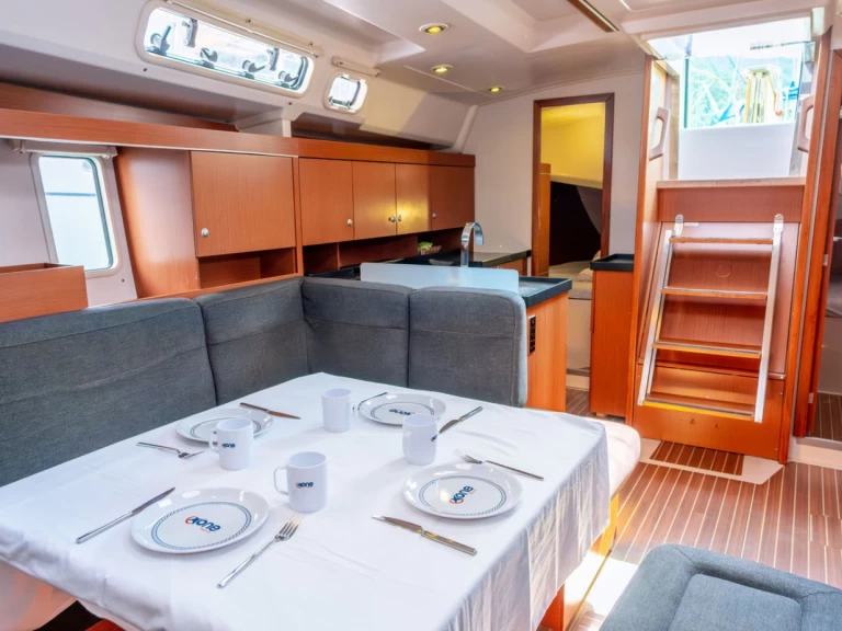 Hyra Segelbåt  med eller utan skeppare Hanse Fethiye 