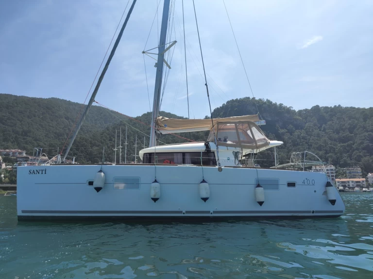 Hyra Katamaran  med eller utan skeppare Lagoon Fethiye 