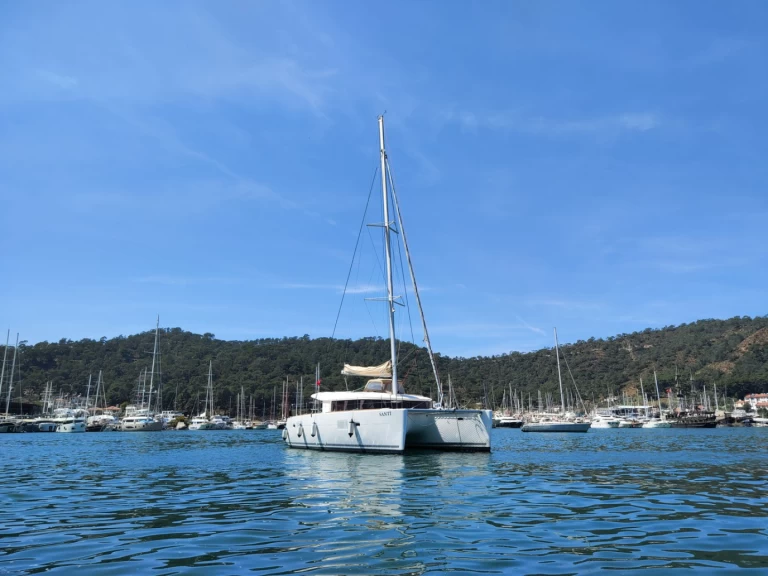 Lagoon Lagoon 400 charter bareboat eller skeppad i Fethiye