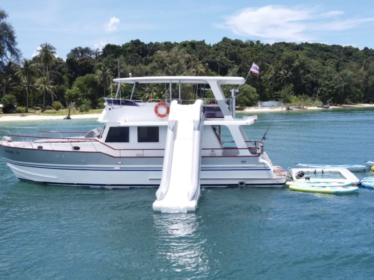 Uthyrning Motorbåt  i Phuket (City) - Grand Banks Grand Banks 52