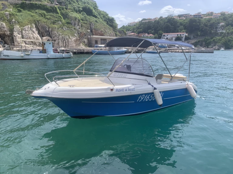 Atlantic Marine Suncruiser 570 charter bareboat eller skeppad i Vrbnik