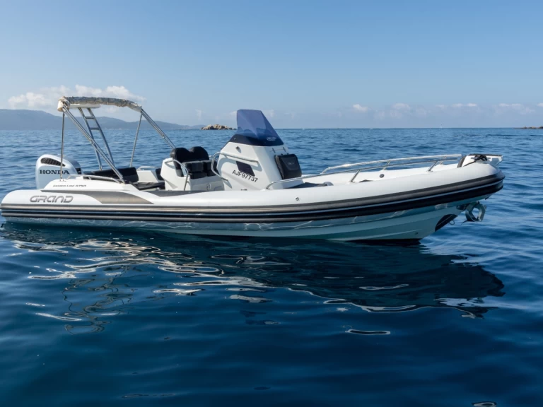 Båtuthyrning Grand Boats GRAND 750 GOLDEN LINE i Porto Pollo på Samboat 