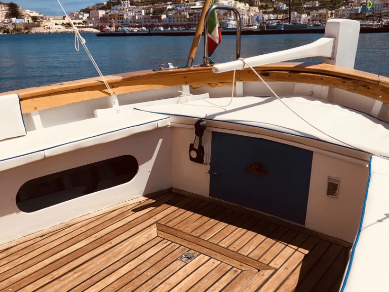 Hyra Motorbåt  med eller utan skeppare Scipione Ponza 