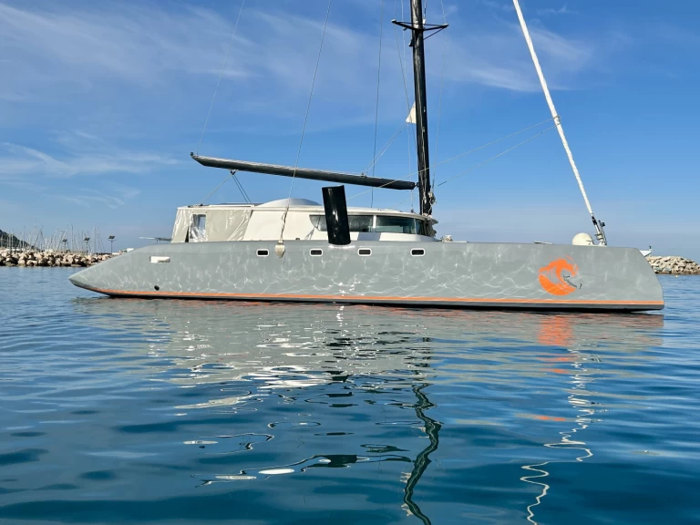 Yacht charter Marseille billig custom