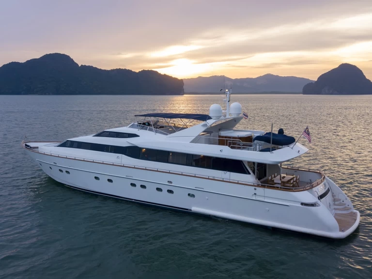 Uthyrning Lyx yacht i Phuket (City) - Falcon 106ft