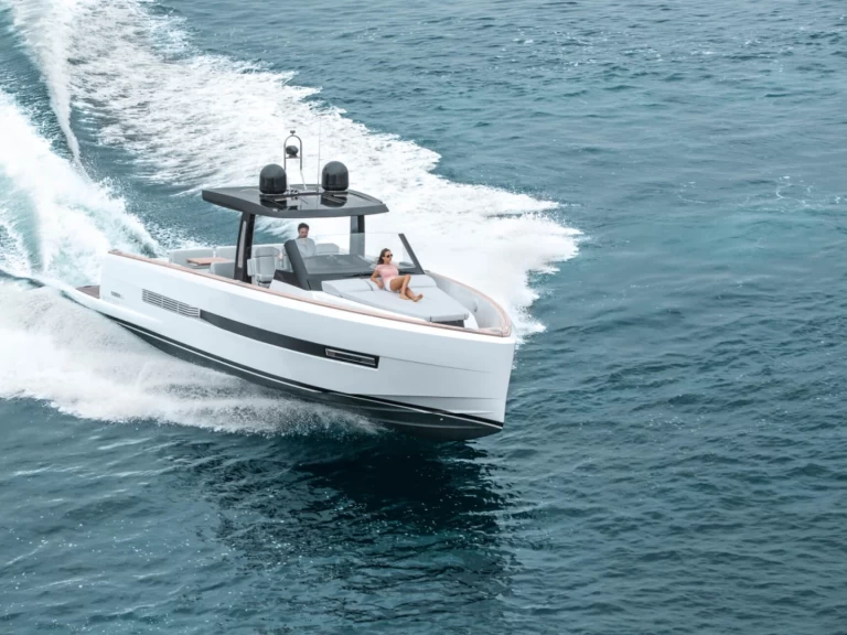Uthyrning Motorbåt  Fjord 44 med en båtlicens 