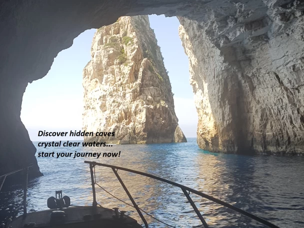 Solemar oceanic (2016) charter bareboat eller skeppad i Elliniko 
