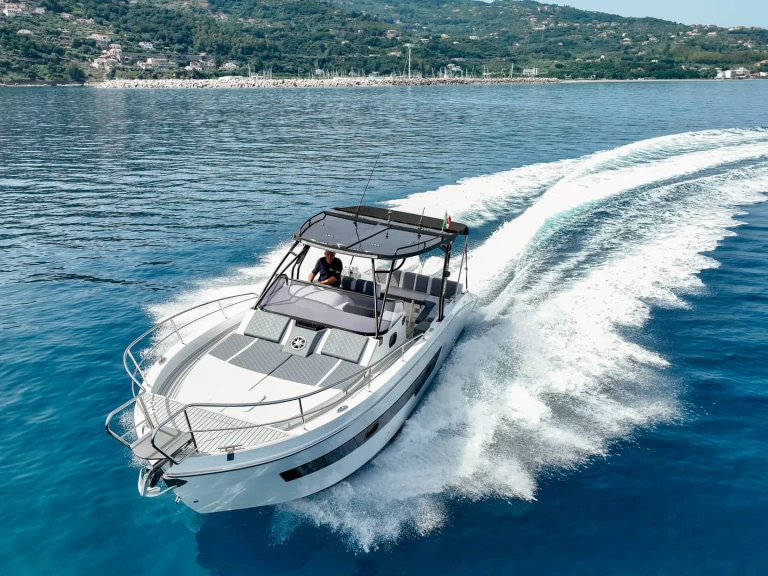 Yacht charter Patti billig Saver 330 WA