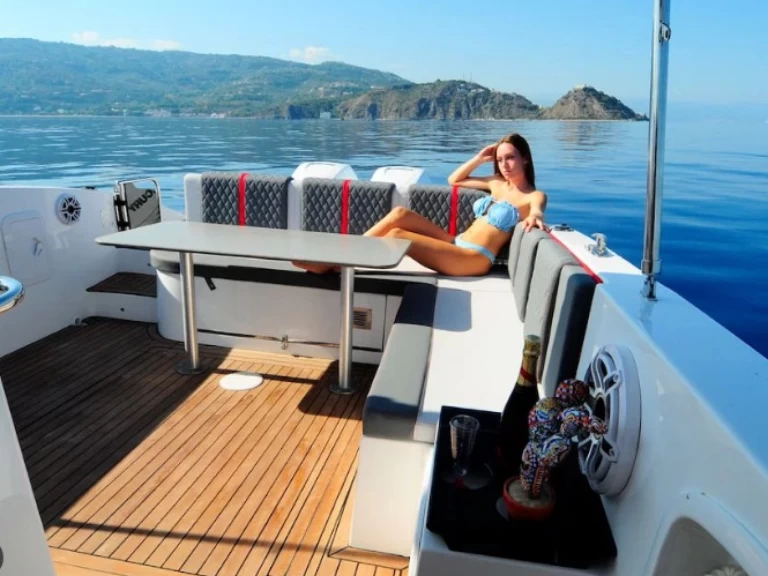 Båtuthyrning Saver Saver 330 WA i Patti på Samboat 