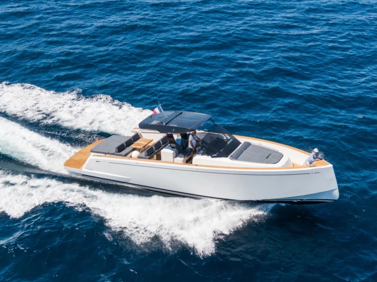 Hyr en Pardo Yachts Pardo 43 Port Grimaud 