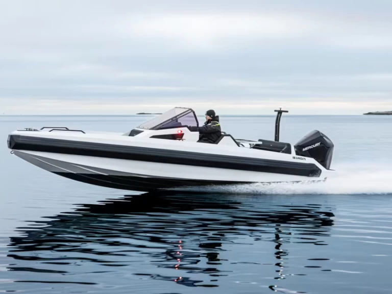 Iron Boat 707 charter bareboat eller skeppad i La Rochelle