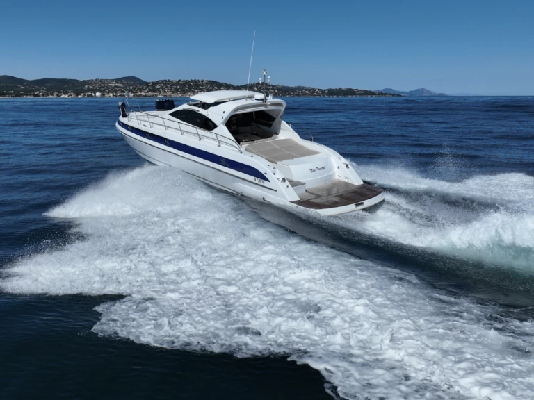 Hyra Lyx yacht med eller utan skeppare Conam Port Grimaud 
