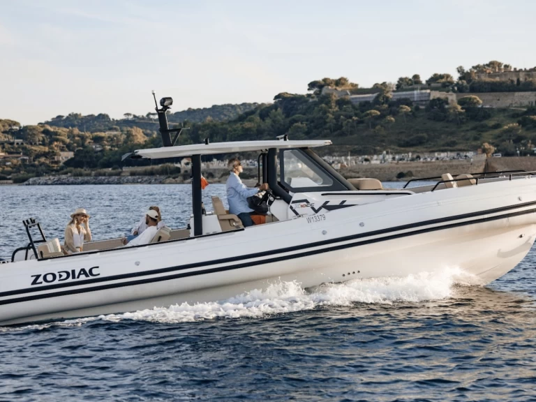 Uthyrning RIB i Port Grimaud - Zodiac Cherokee 495