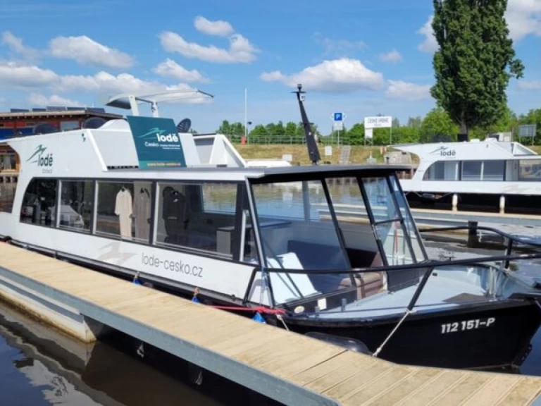 Yacht charter České Vrbné billig YB35