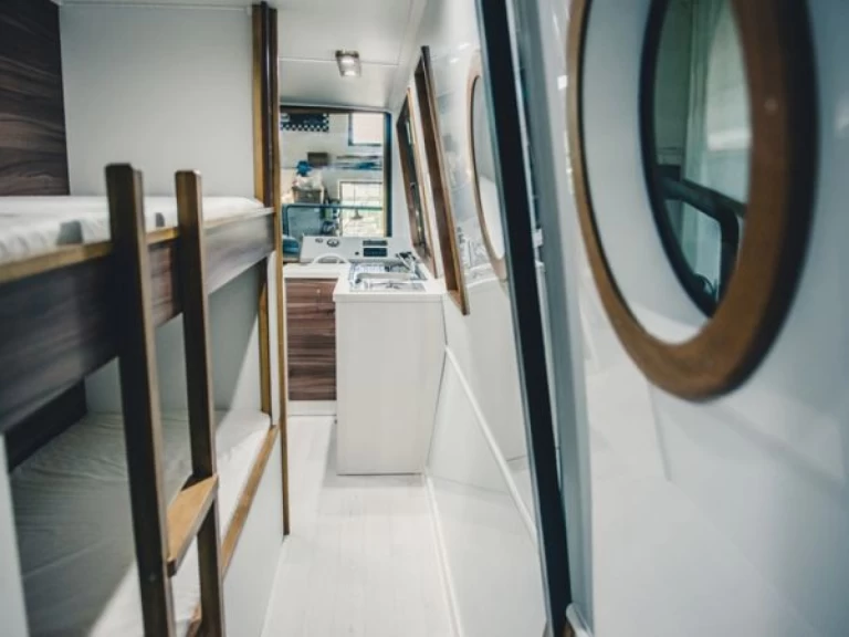 Hyra Motorbåt  med eller utan skeppare Traweller České Vrbné 