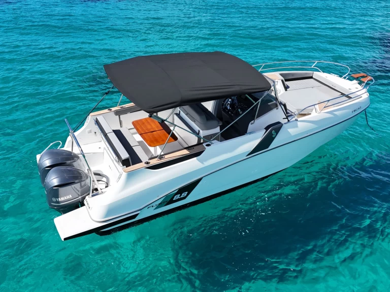 Uthyrning Motorbåt  Bénéteau med en båtlicens 