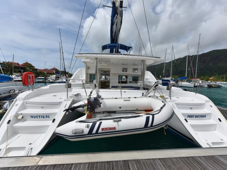 Lagoon Lagoon 440 charter bareboat eller skeppad i Ko Samui (Koh Samui)