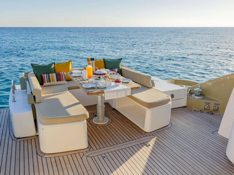 Lyx yacht för uthyrning Palermo till det bästa priset 