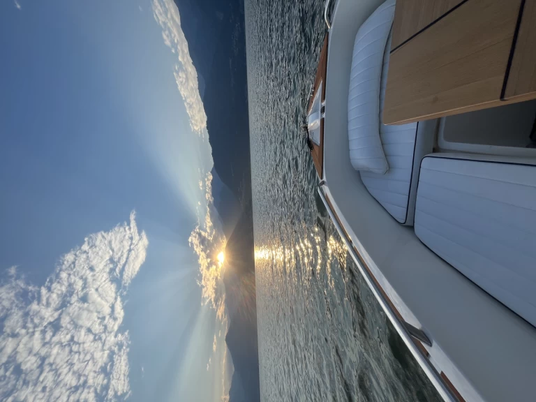 Båtuthyrning Airon Fish 22 i Colico på Samboat 