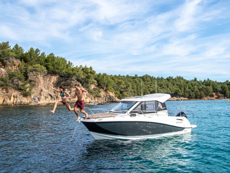 Hyr en Quicksilver Quicksilver 670 Week-End Marseille 