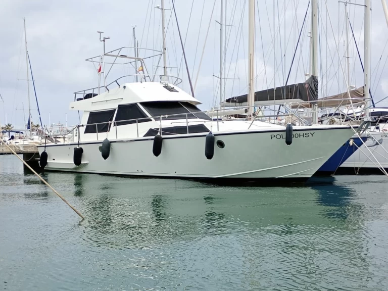 Hyr en Guy Couach Guy Couach 1400 Fly Denia 