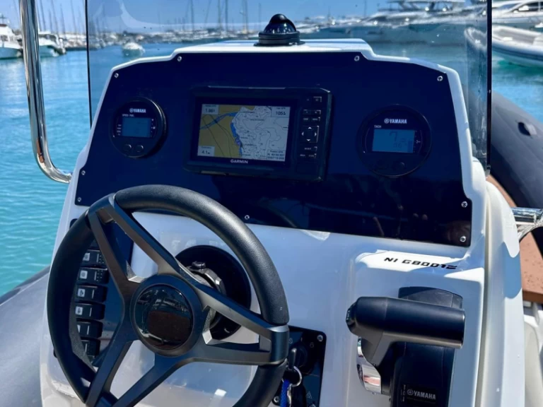 Hyra RIB med eller utan skeppare Bsc Nice  