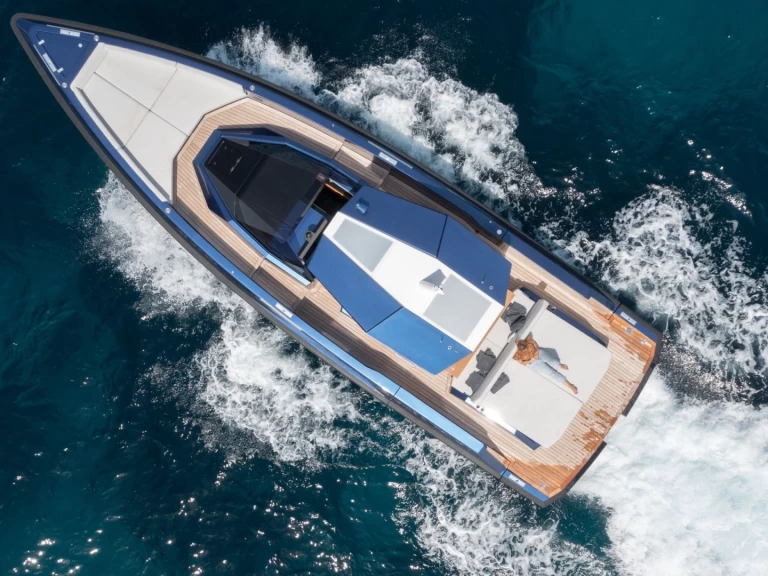 WALLY YACHTS WALLY TENDER charter bareboat eller skeppad i Cannes