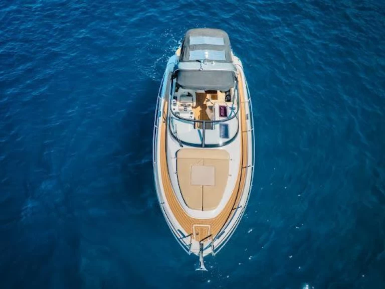 Uthyrning Dubrovnik - Bavaria BMB 29 Sport DC av Samboat 