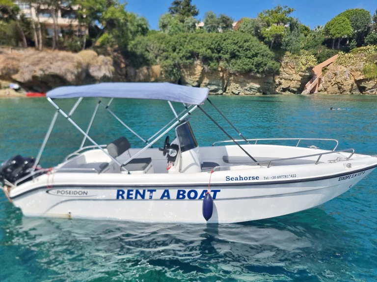 Poseidon Boat for 2-7 person charter bareboat eller skeppad i Agía Pelagía