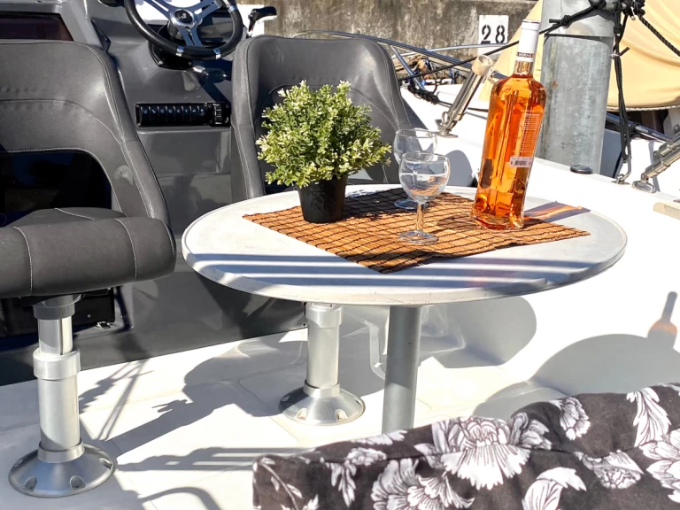 Uthyrning Monako  - Bénéteau Flyer 6.6 SPACEdeck av Samboat 