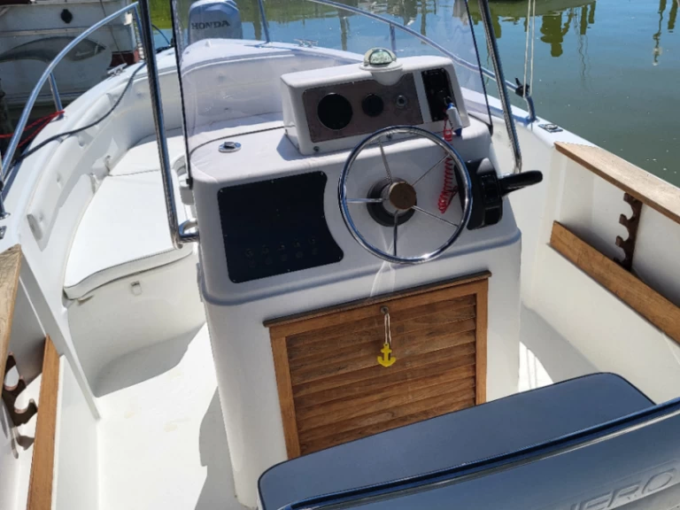 Båtuthyrning Conero sea star i Tuoro sul Trasimeno på Samboat 