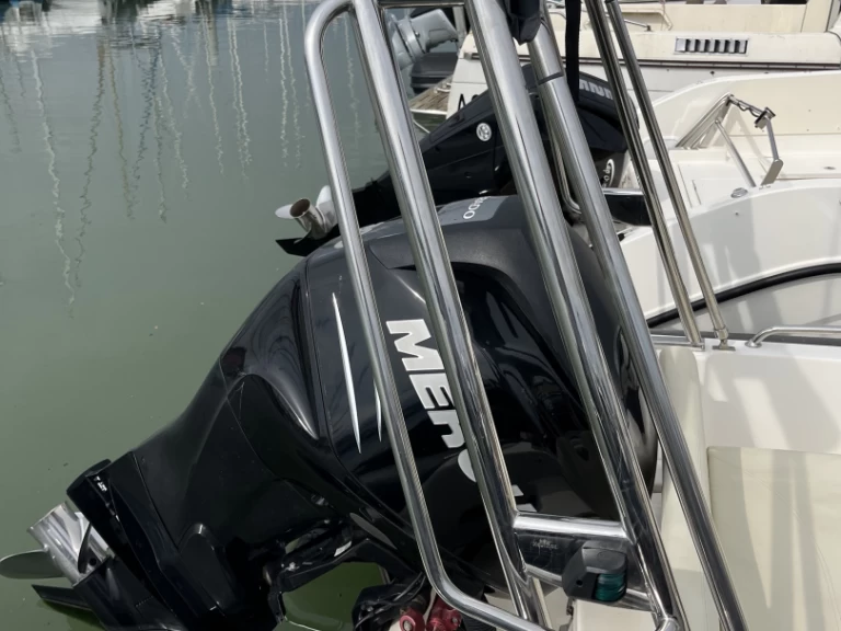 Uthyrning RIB i Royan - Joker Boat Clubman 22