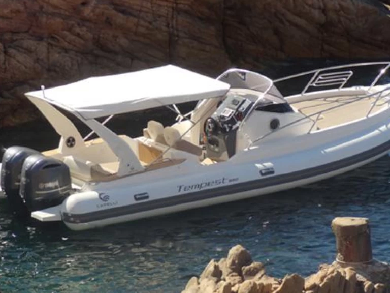 Yacht charter Calvi billig Tempest 1000 WA