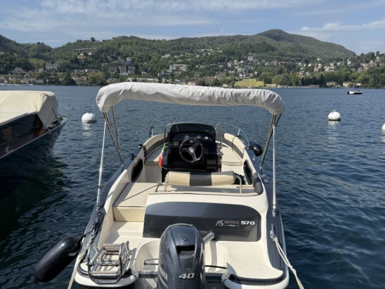 Uthyrning Motorbåt  As Marine med en båtlicens 
