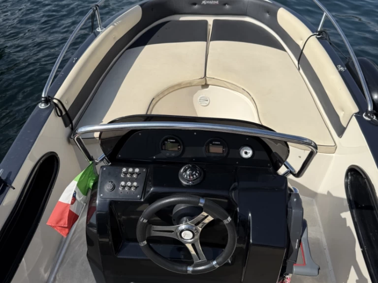 Uthyrning Como (City) - As Marine OPEN 570 av Samboat 