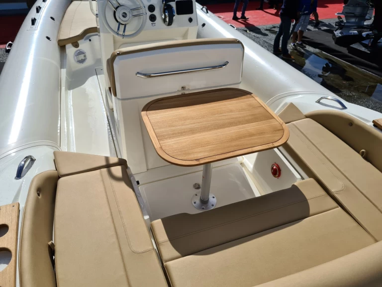 RIB för uthyrning Cannes till det bästa priset 