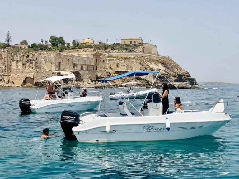 Yacht charter Marzamemi billig 19 pro