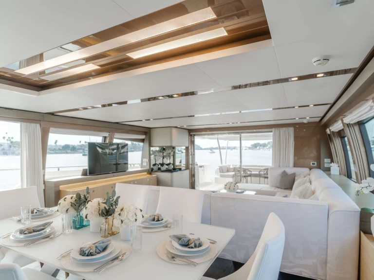 Yacht charter Newport billig SOL SHINE 