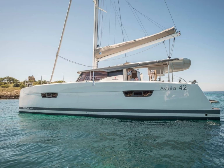 Uthyrning Piso Livadi - Fountaine Pajot Astrea 42 av Samboat 