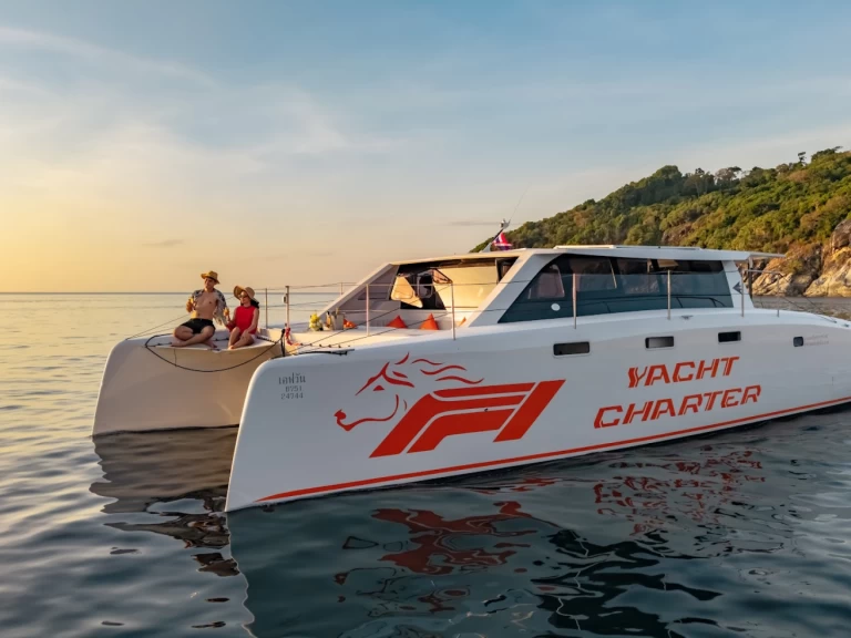 Hyr en Stealth 420 F1 Power Catamaran Phuket (City) 