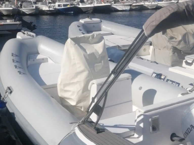 RIB för uthyrning Sorrento till det bästa priset 