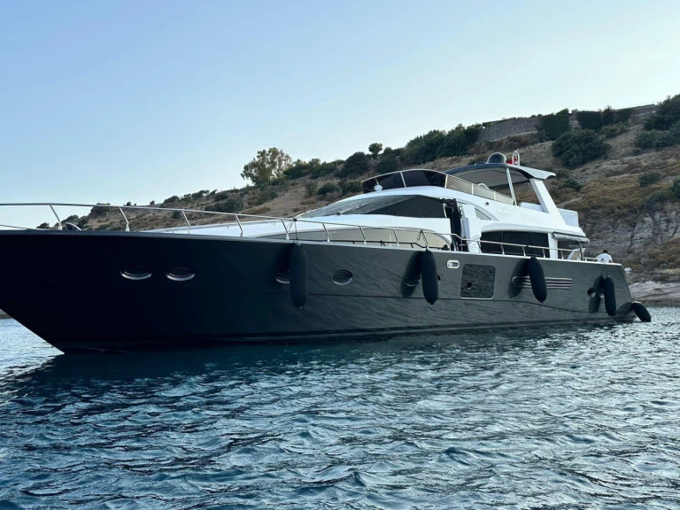 Yacht charter Beşiktaş billig costome made