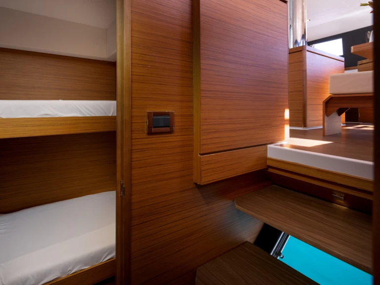 Yacht charter Palermo billig Dufour 48